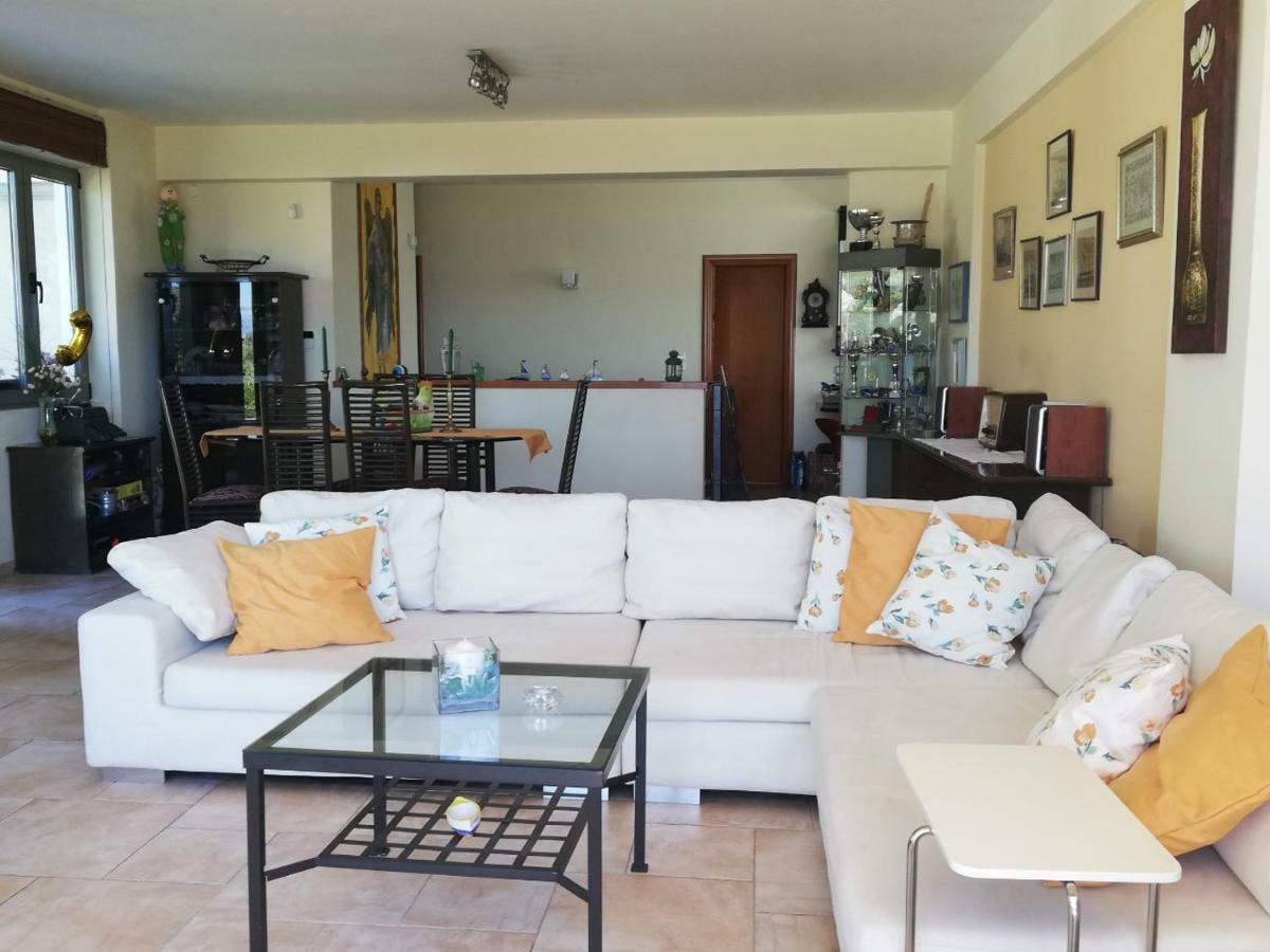 Beautiful House By The Sea,Loutraki Skaloma. Villa Ngoại thất bức ảnh